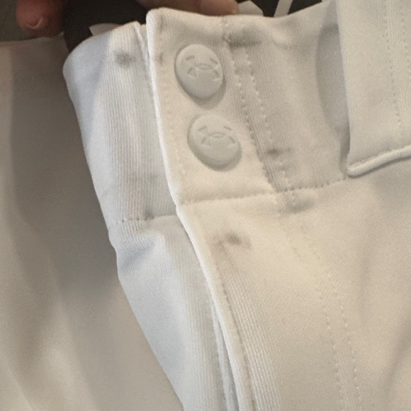 Two pairs of Under Armour medium adult White Performance baseball Pants - Picture 5 of 6